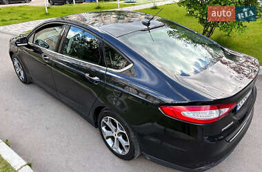 Седан Ford Fusion 2014 в 