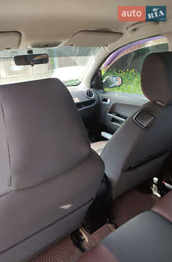 Хэтчбек Ford Fusion 2007 в 