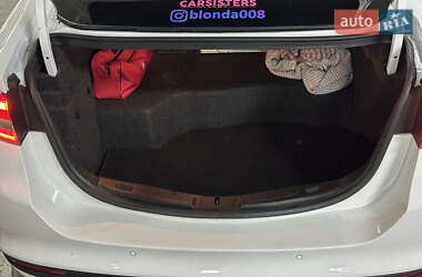 Седан Ford Fusion 2018 в 