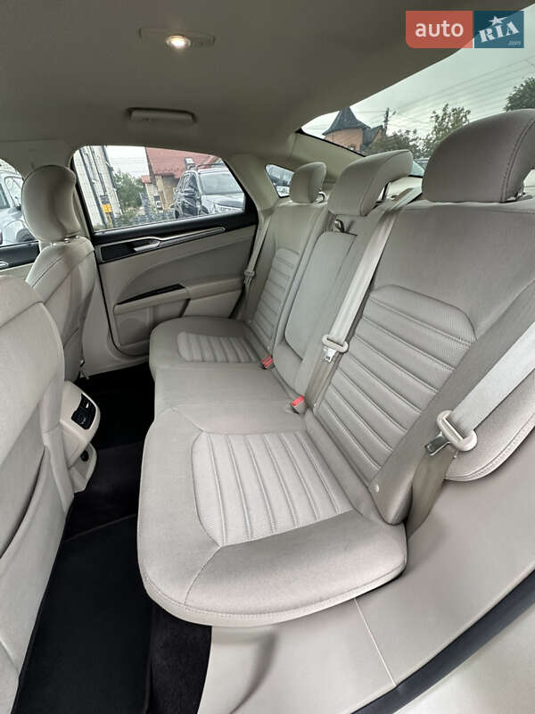 Седан Ford Fusion 2016 в Ивано-Франковске