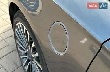 Седан Ford Fusion 2018 в 