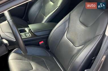 Седан Ford Fusion 2018 в 