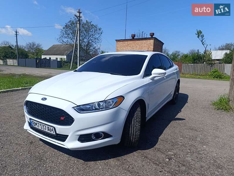 Седан Ford Fusion 2015 в Ахтырке