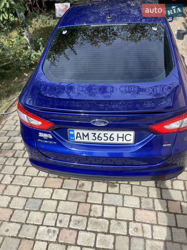 Седан Ford Fusion 2015 в Житомирі