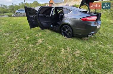 Седан Ford Fusion 2015 в 