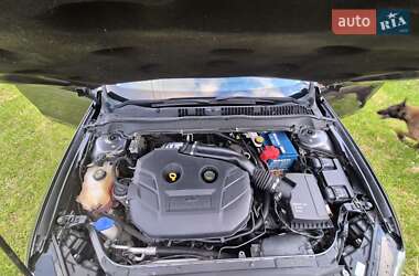 Седан Ford Fusion 2015 в 