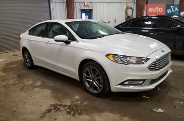 Седан Ford Fusion 2017 в 