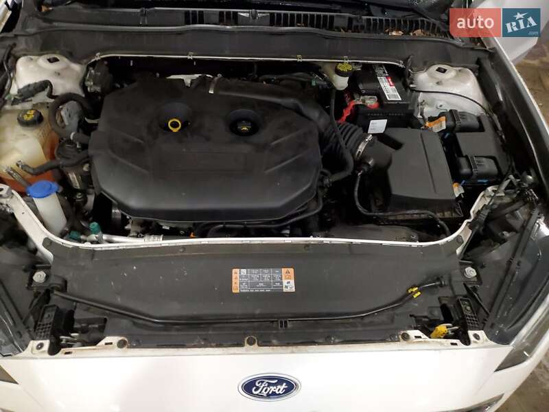 Седан Ford Fusion 2017 в Львове