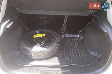 Хэтчбек Ford Fusion 2009 в 