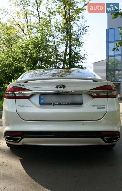 Седан Ford Fusion 2016 в Києві