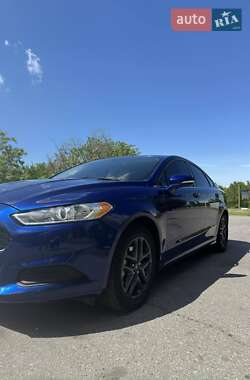 Седан Ford Fusion 2014 в 