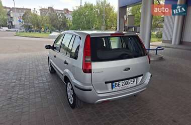 Хетчбек Ford Fusion 2003 в 