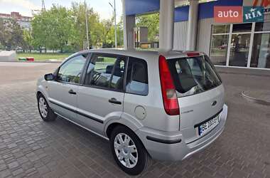 Хетчбек Ford Fusion 2003 в 