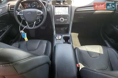 Седан Ford Fusion 2019 в 