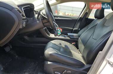 Седан Ford Fusion 2020 в 