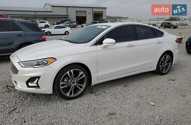 Ford Fusion 2020