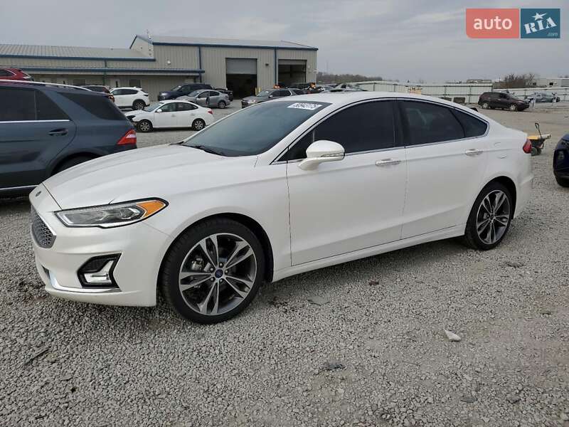 Ford Fusion 2020