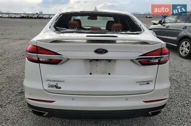 Седан Ford Fusion 2020 в 