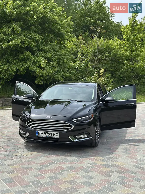 Седан Ford Fusion 2017 в 