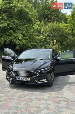 Седан Ford Fusion 2017 в 