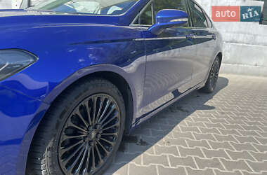 Седан Ford Fusion 2015 в 