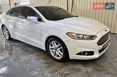 Седан Ford Fusion 2013 в Каменском