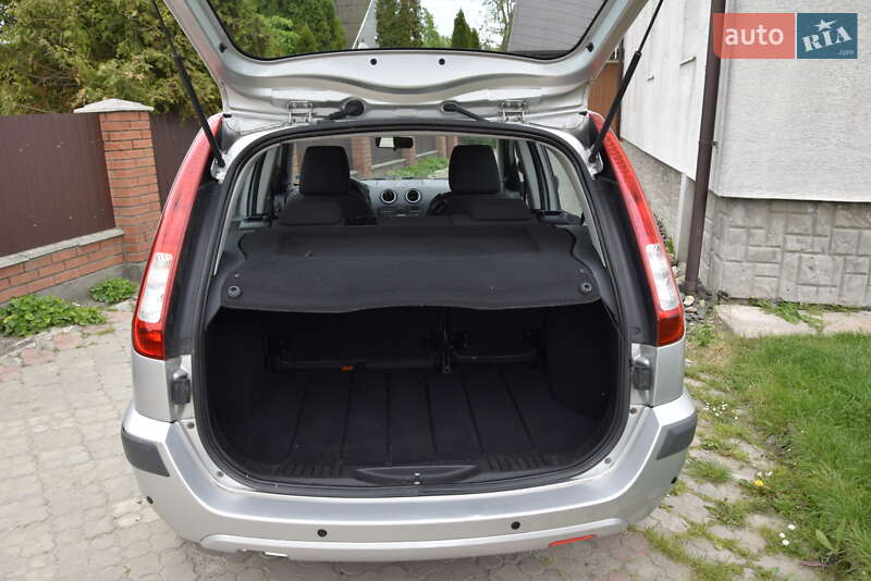 Хэтчбек Ford Fusion 2007 в Турийске