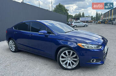 Седан Ford Fusion 2015 в 