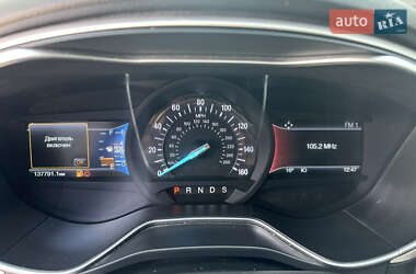 Седан Ford Fusion 2015 в 