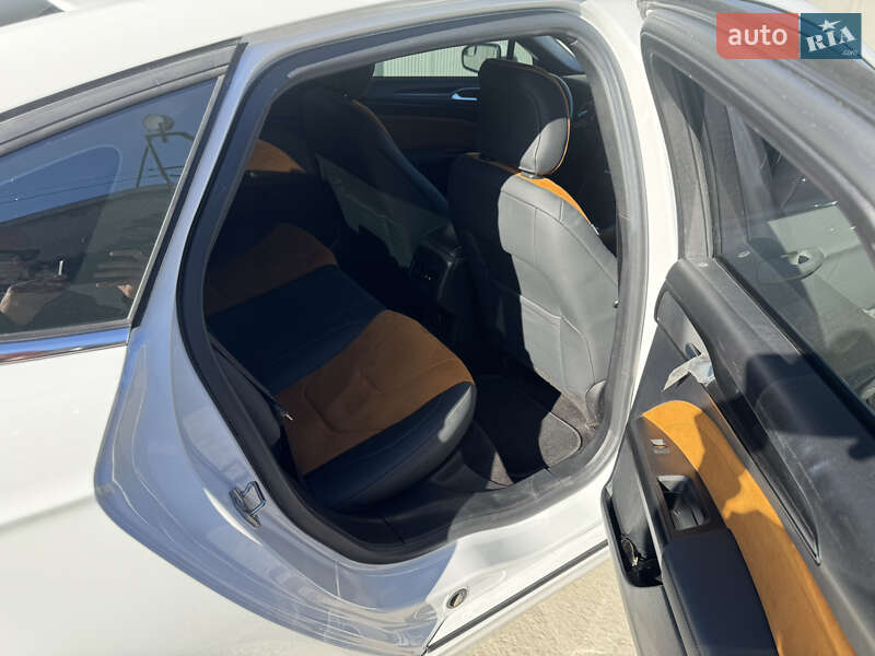 Седан Ford Fusion 2019 в Одессе