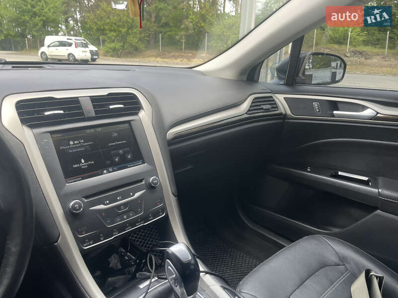 Седан Ford Fusion 2015 в Украинке