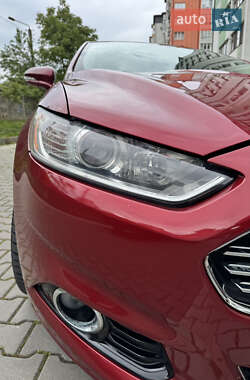 Седан Ford Fusion 2014 в 