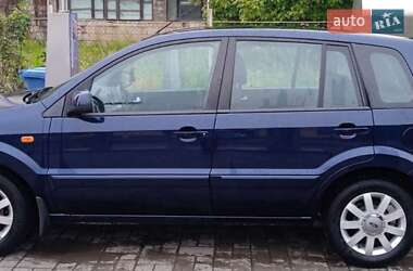 Хэтчбек Ford Fusion 2010 в 