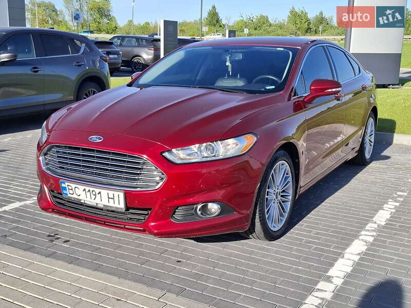 Седан Ford Fusion 2014 в Львове