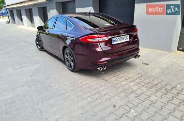 Седан Ford Fusion 2017 в 