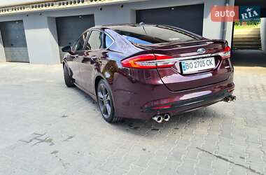 Седан Ford Fusion 2017 в 
