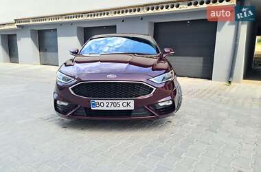 Седан Ford Fusion 2017 в 