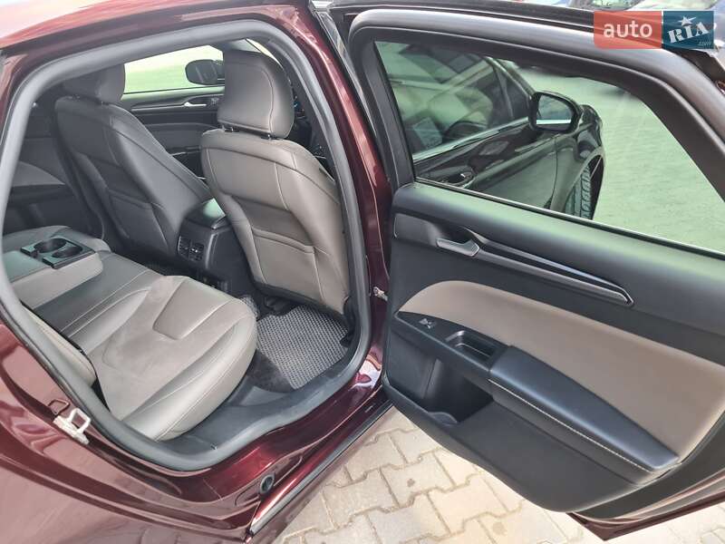 Седан Ford Fusion 2017 в Тернополе