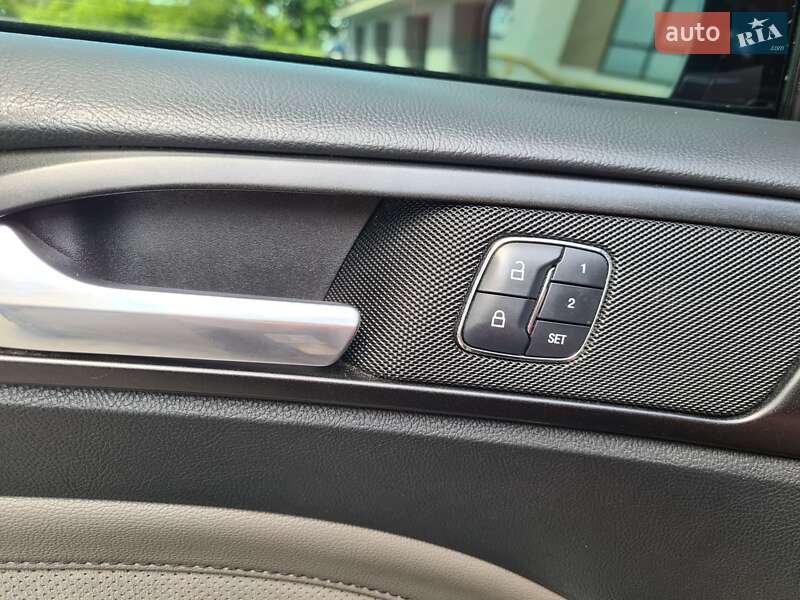 Седан Ford Fusion 2017 в Тернополе
