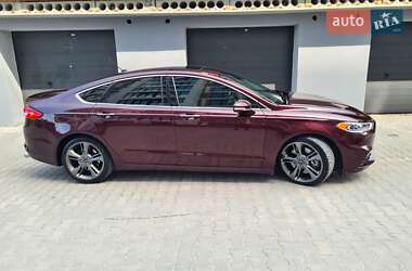 Седан Ford Fusion 2017 в 