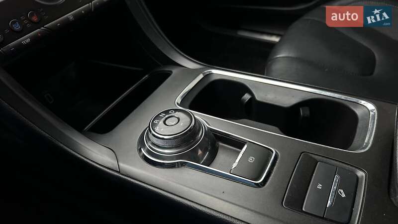 Седан Ford Fusion 2017 в Львове