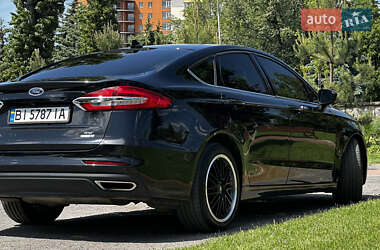 Седан Ford Fusion 2018 в 