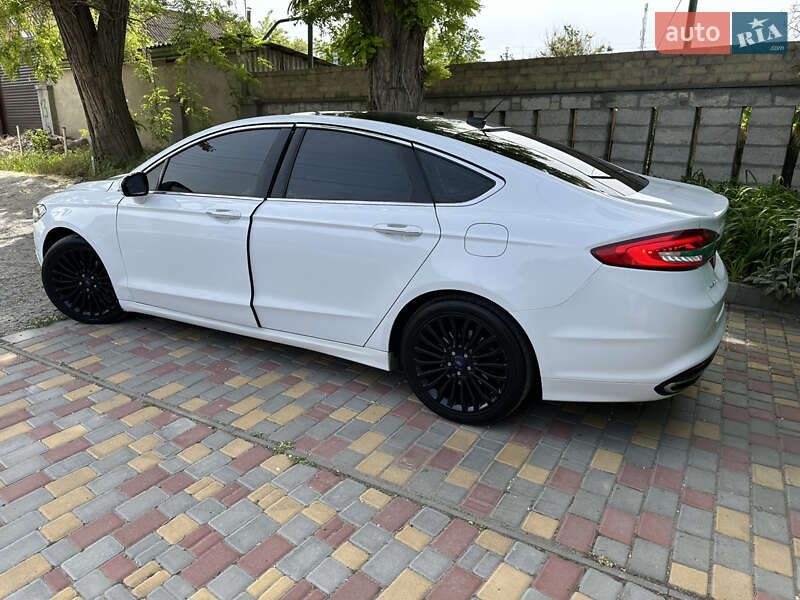 Седан Ford Fusion 2016 в Одессе