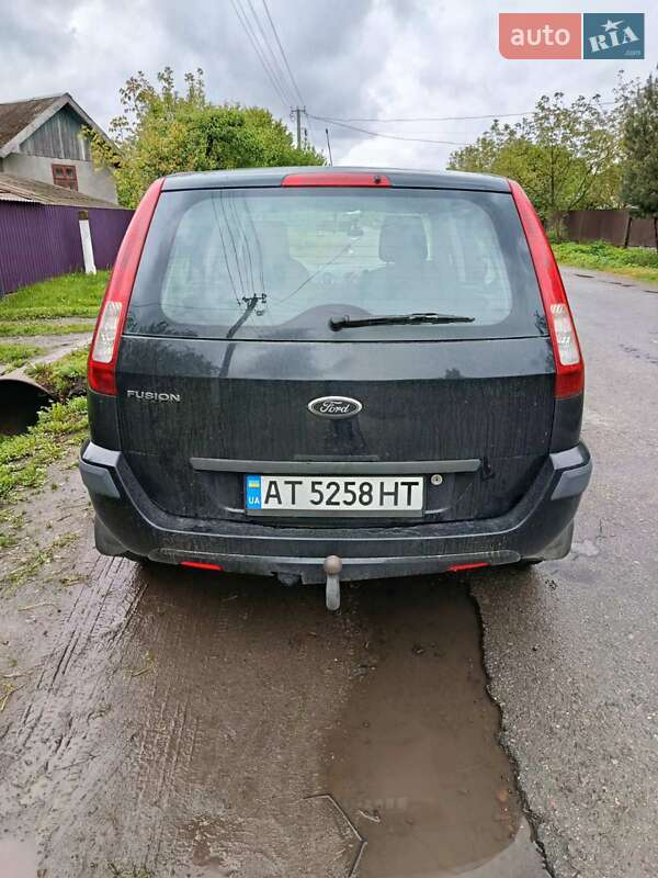 Хэтчбек Ford Fusion 2005 в Галиче