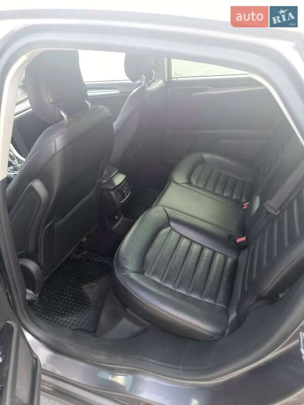 Седан Ford Fusion 2013 в Днепре