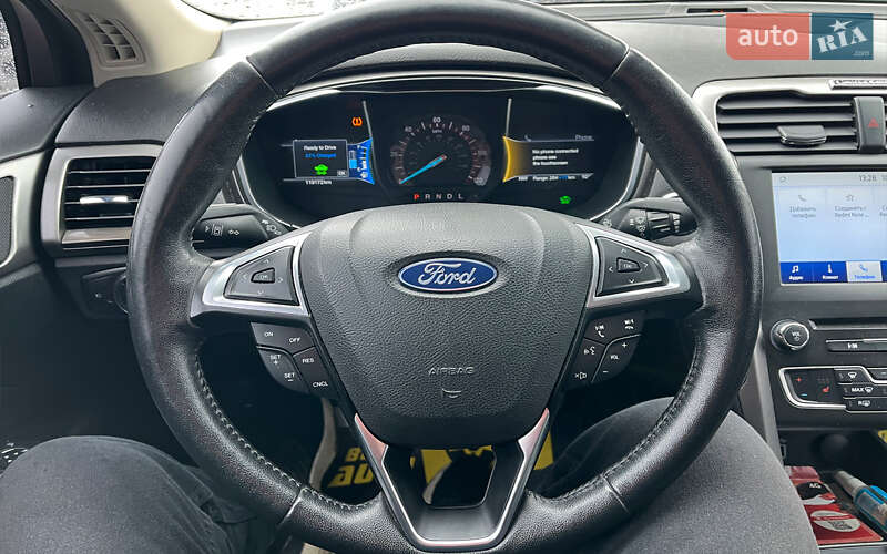 Седан Ford Fusion 2018 в Коломиї