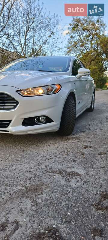 Седан Ford Fusion 2013 в Харькове