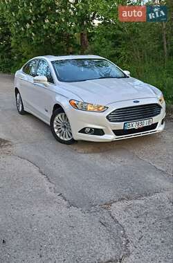 Седан Ford Fusion 2013 в 