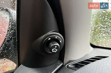 Хэтчбек Ford Fusion 2010 в 