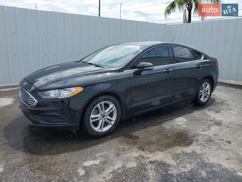 Седан Ford Fusion 2017 в 